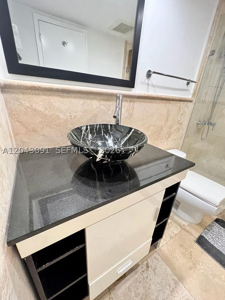 PARKER PLAZA CONDO ESTATE - Residential Lease