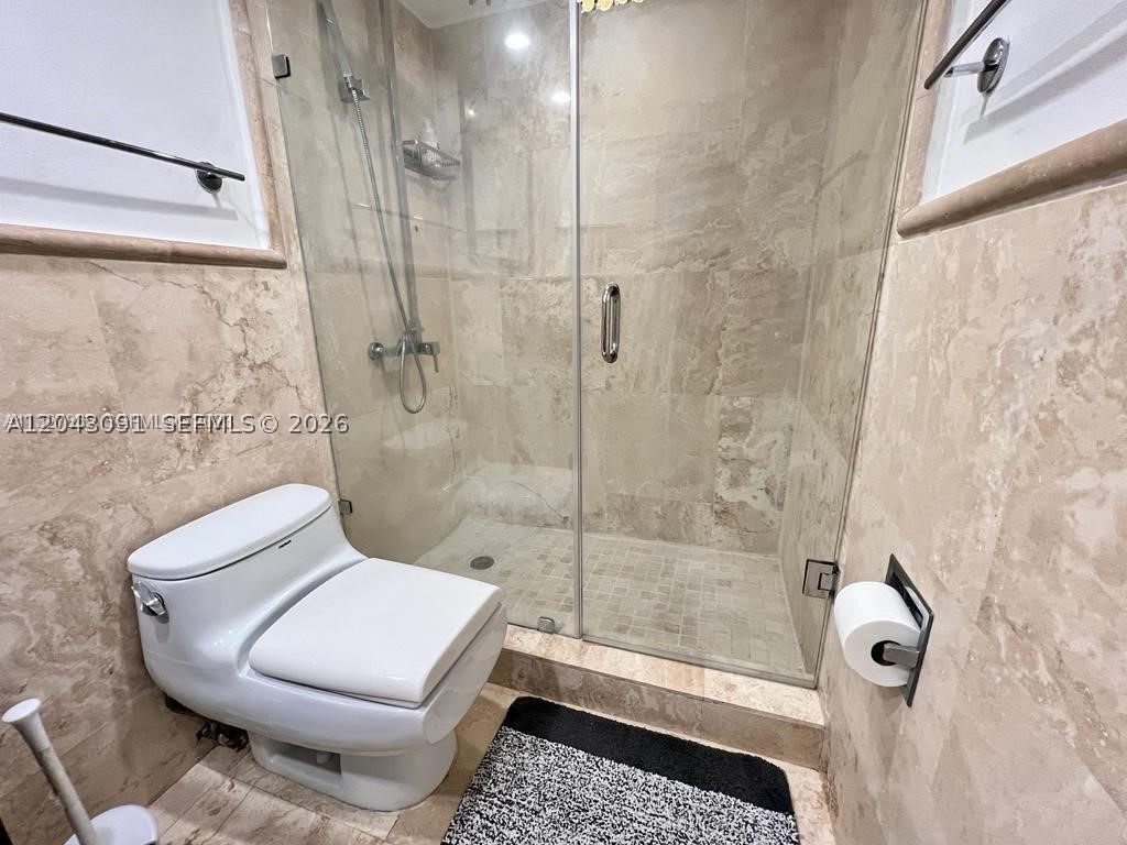 PARKER PLAZA CONDO ESTATE - Residential Lease