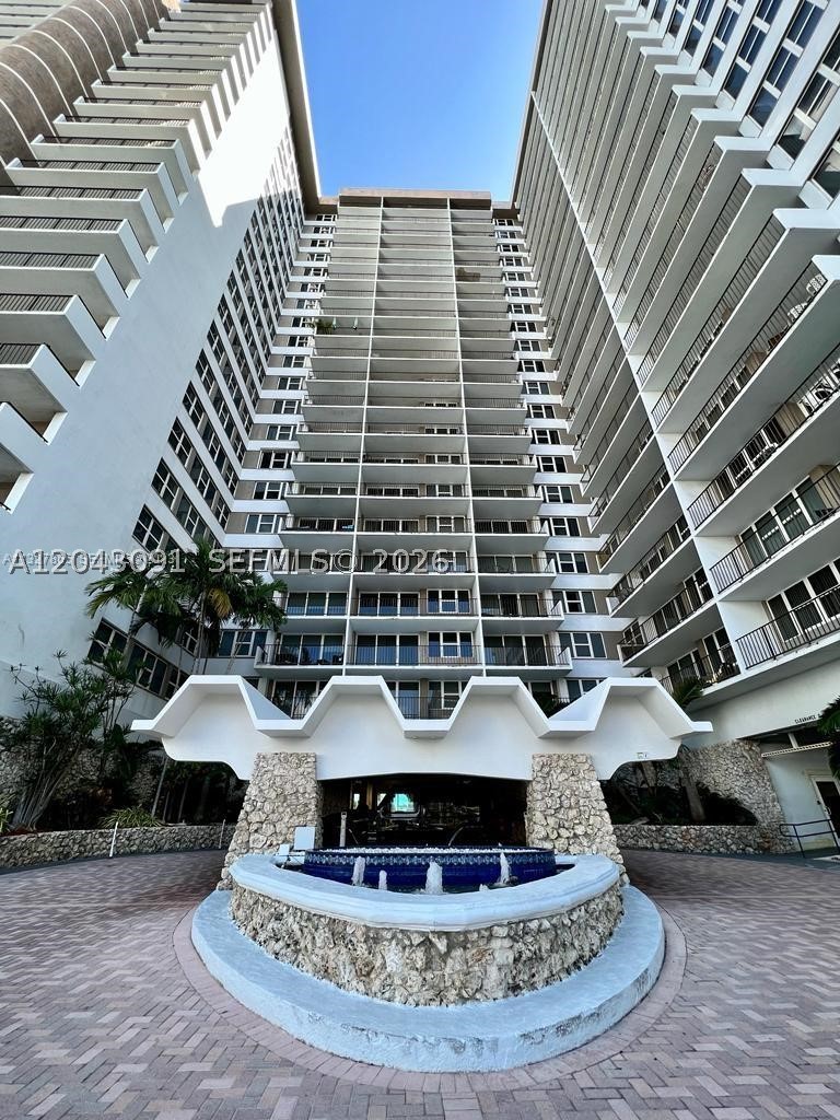 PARKER PLAZA CONDO ESTATE - Residential Lease