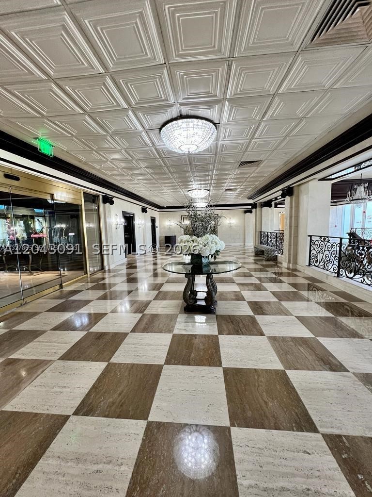 PARKER PLAZA CONDO ESTATE - Residential Lease