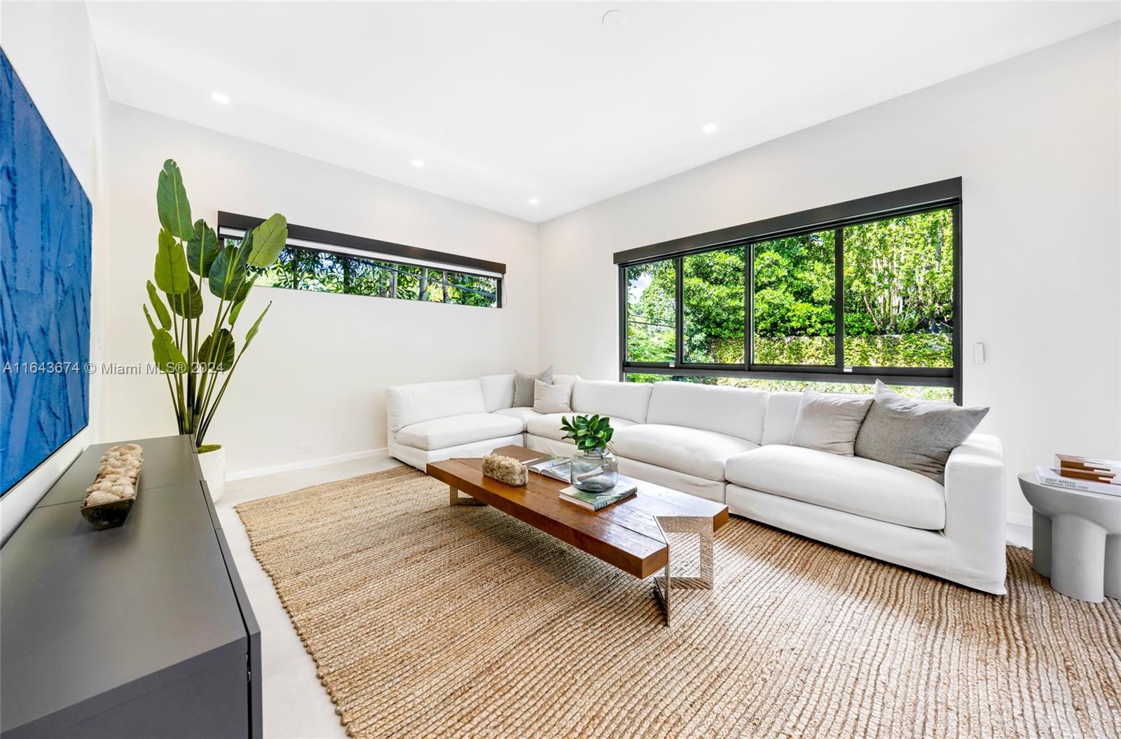 LEAFY WAY - Residential Lease