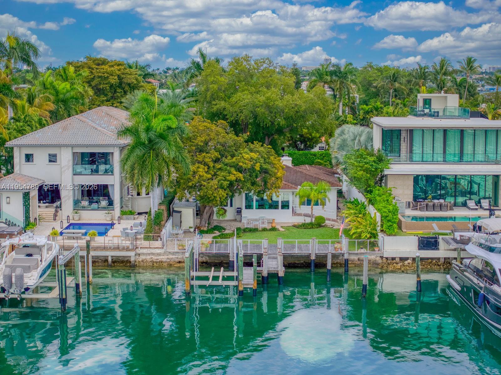 HIBISCUS ISLAND - Residential