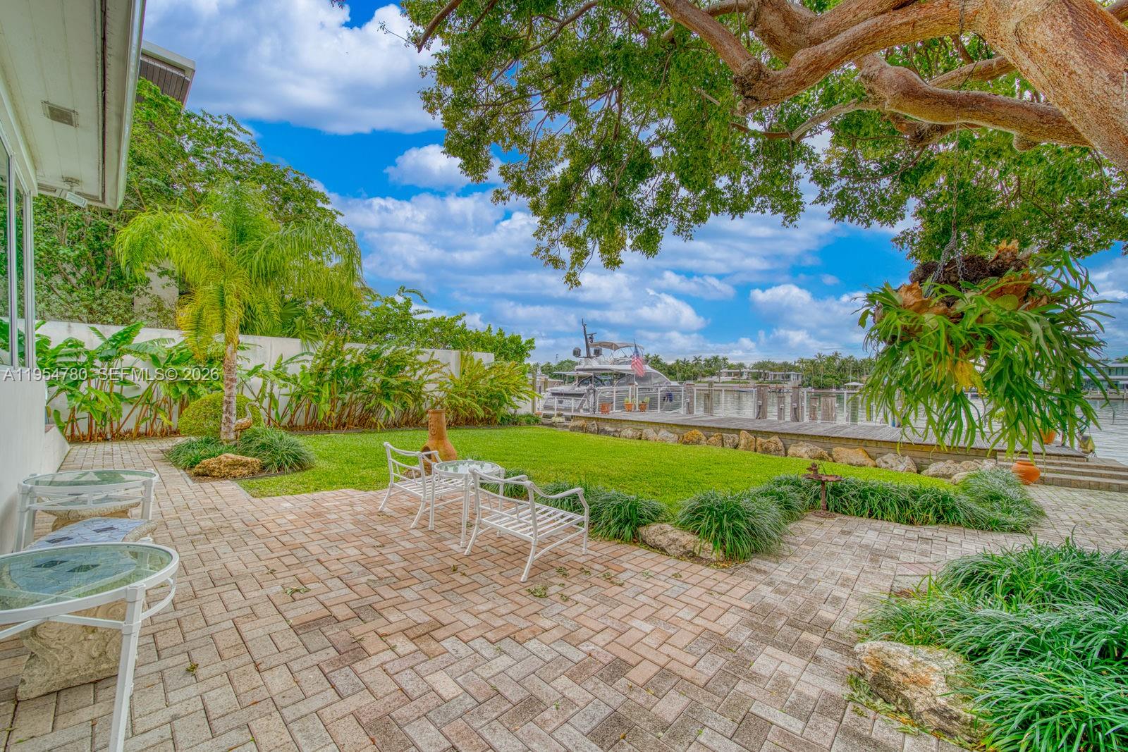 HIBISCUS ISLAND - Residential