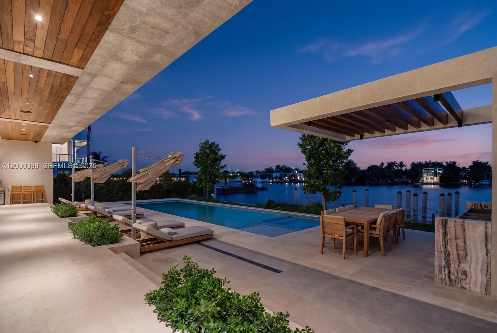HIBISCUS ISLAND - Residential
