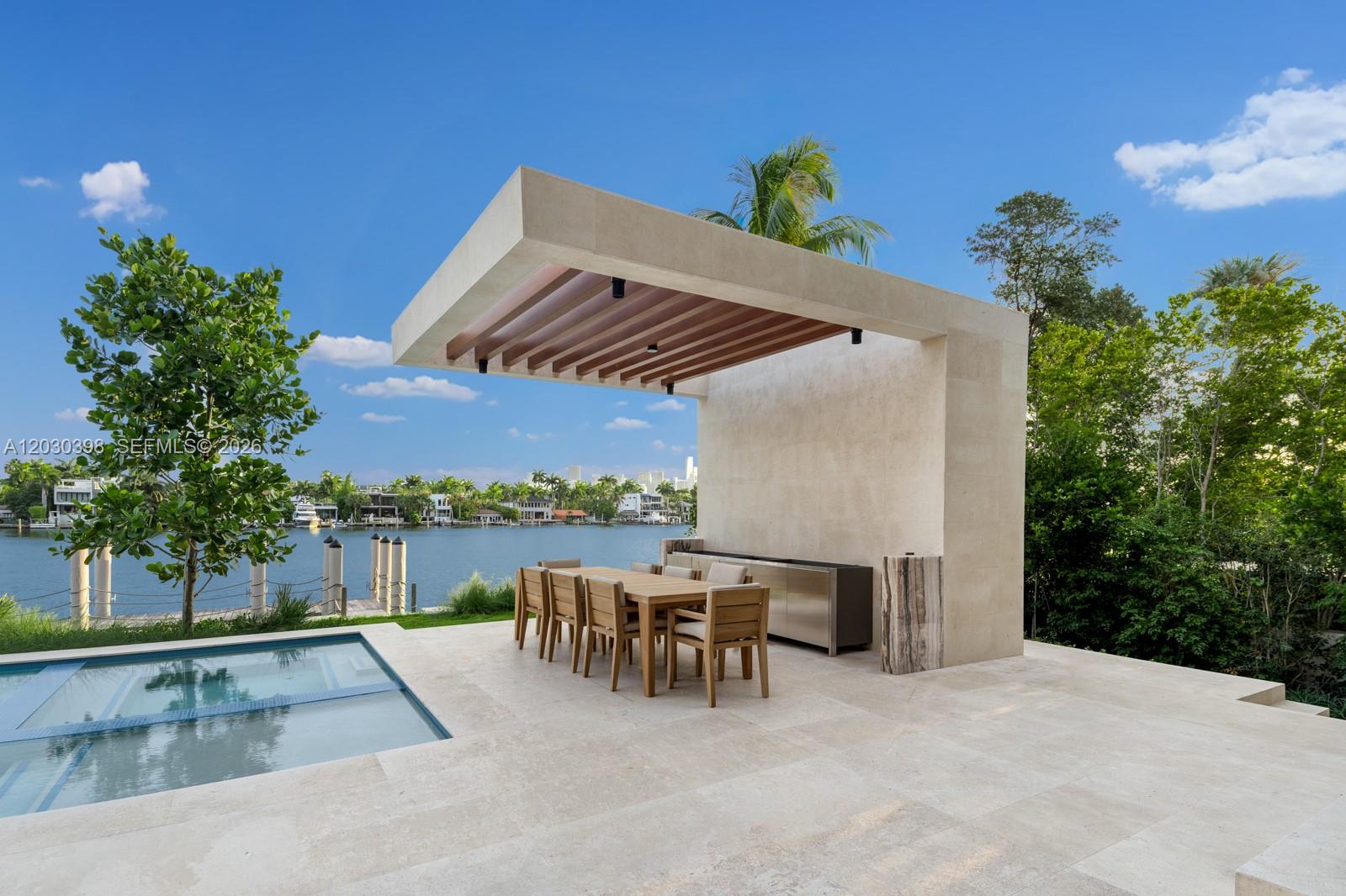 HIBISCUS ISLAND - Residential