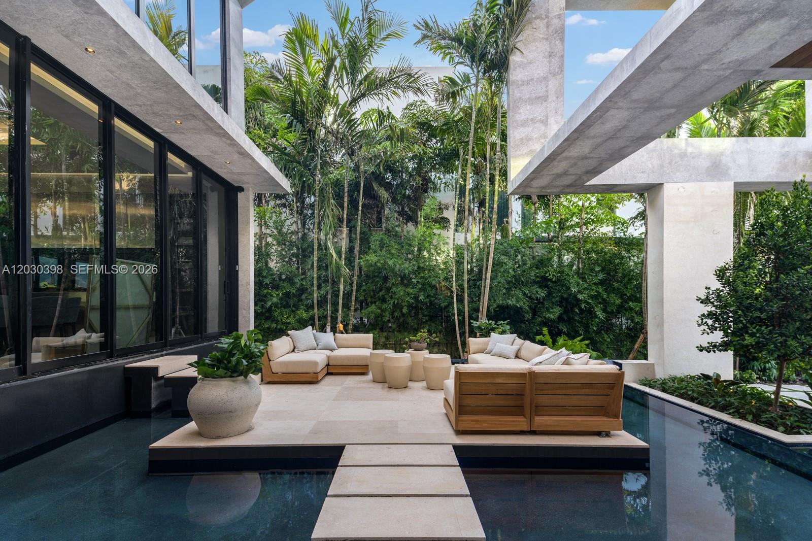 HIBISCUS ISLAND - Residential