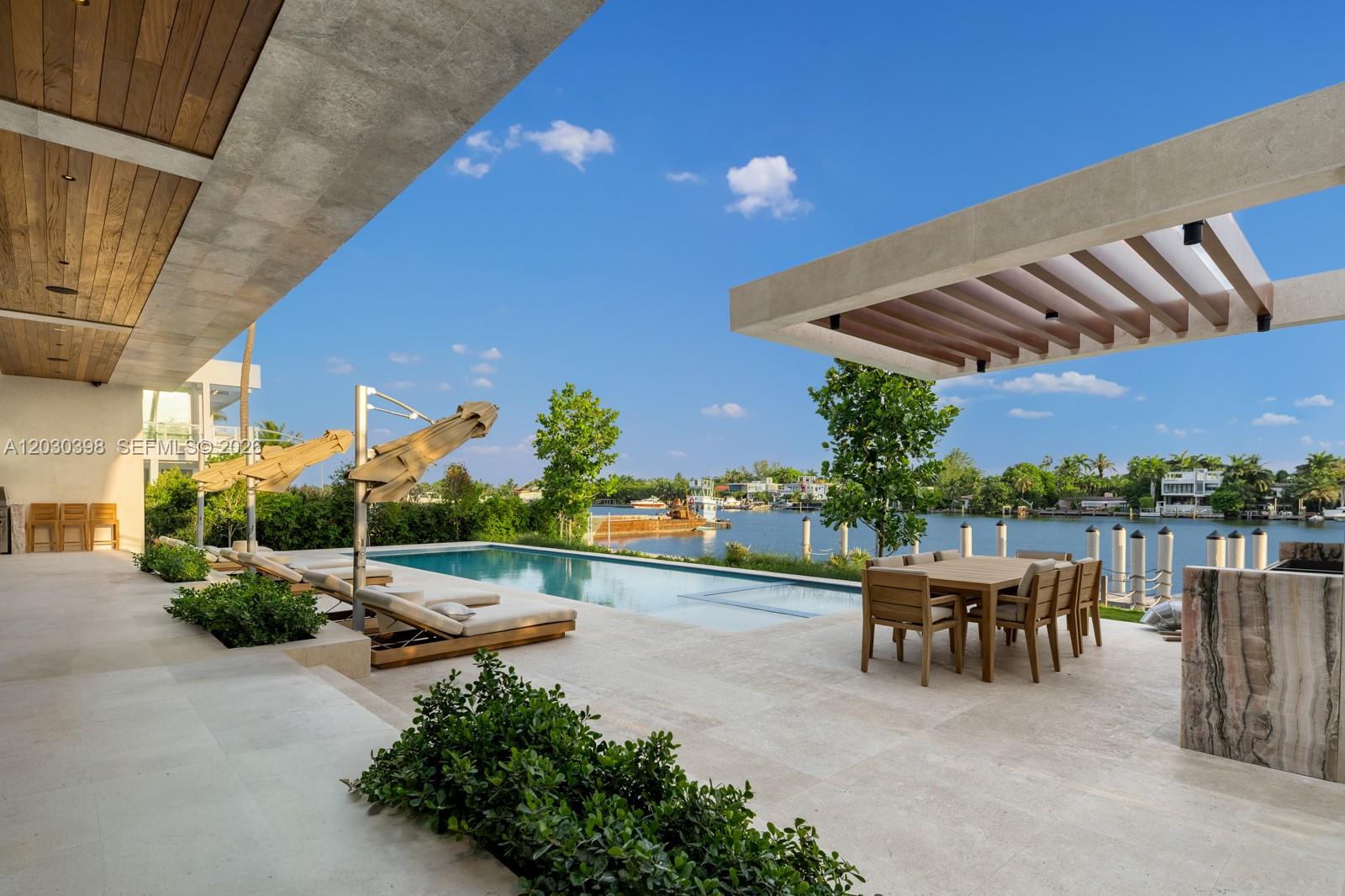 HIBISCUS ISLAND - Residential
