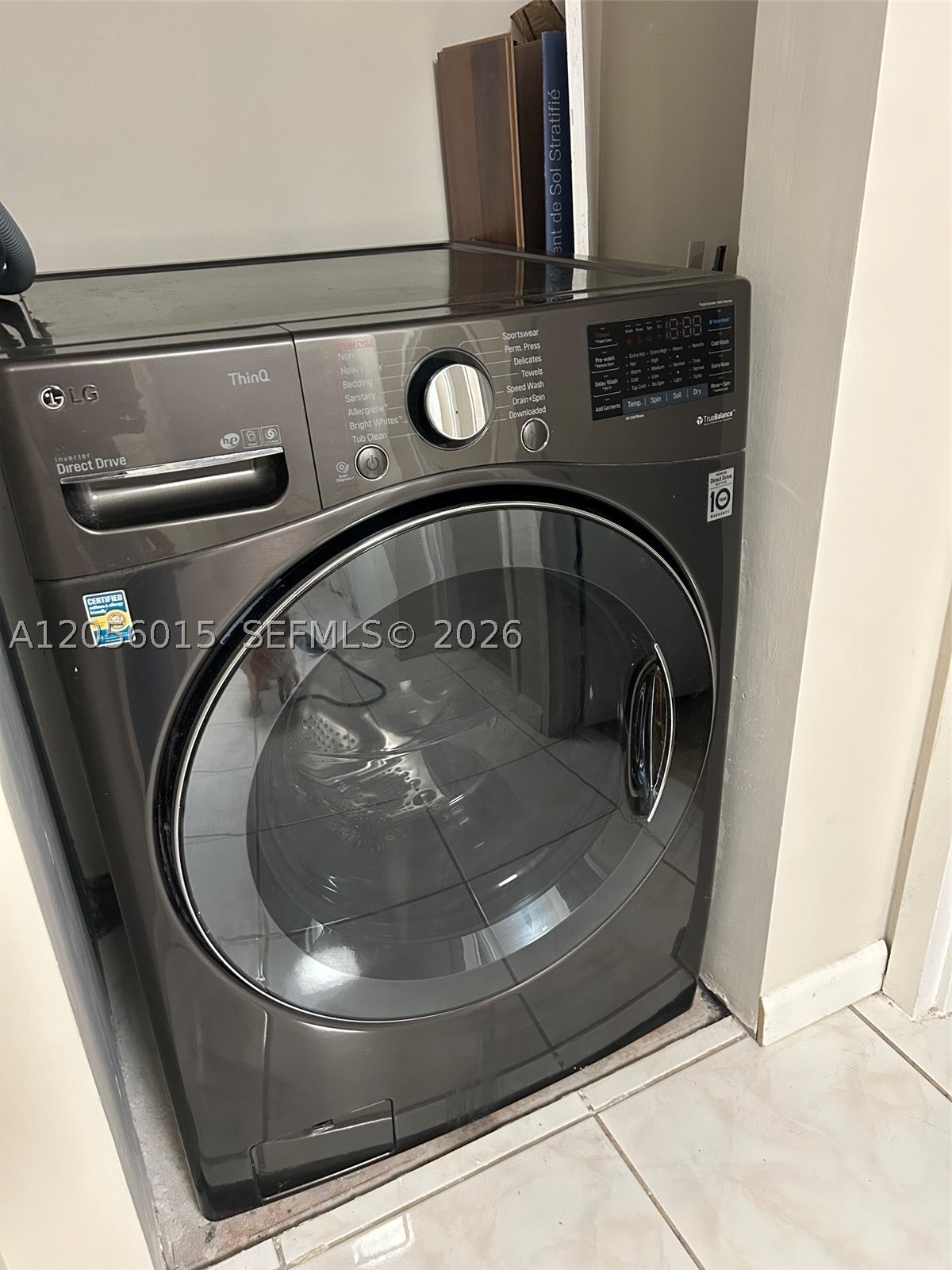 HAMPTON COURT CONDO - Residential