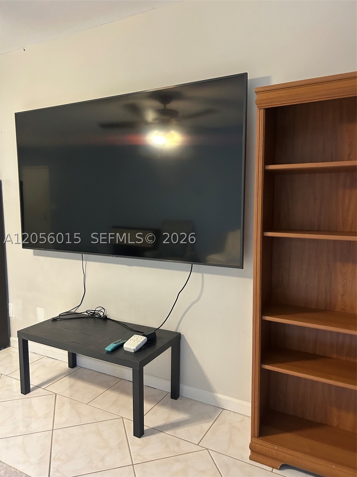 HAMPTON COURT CONDO - Residential