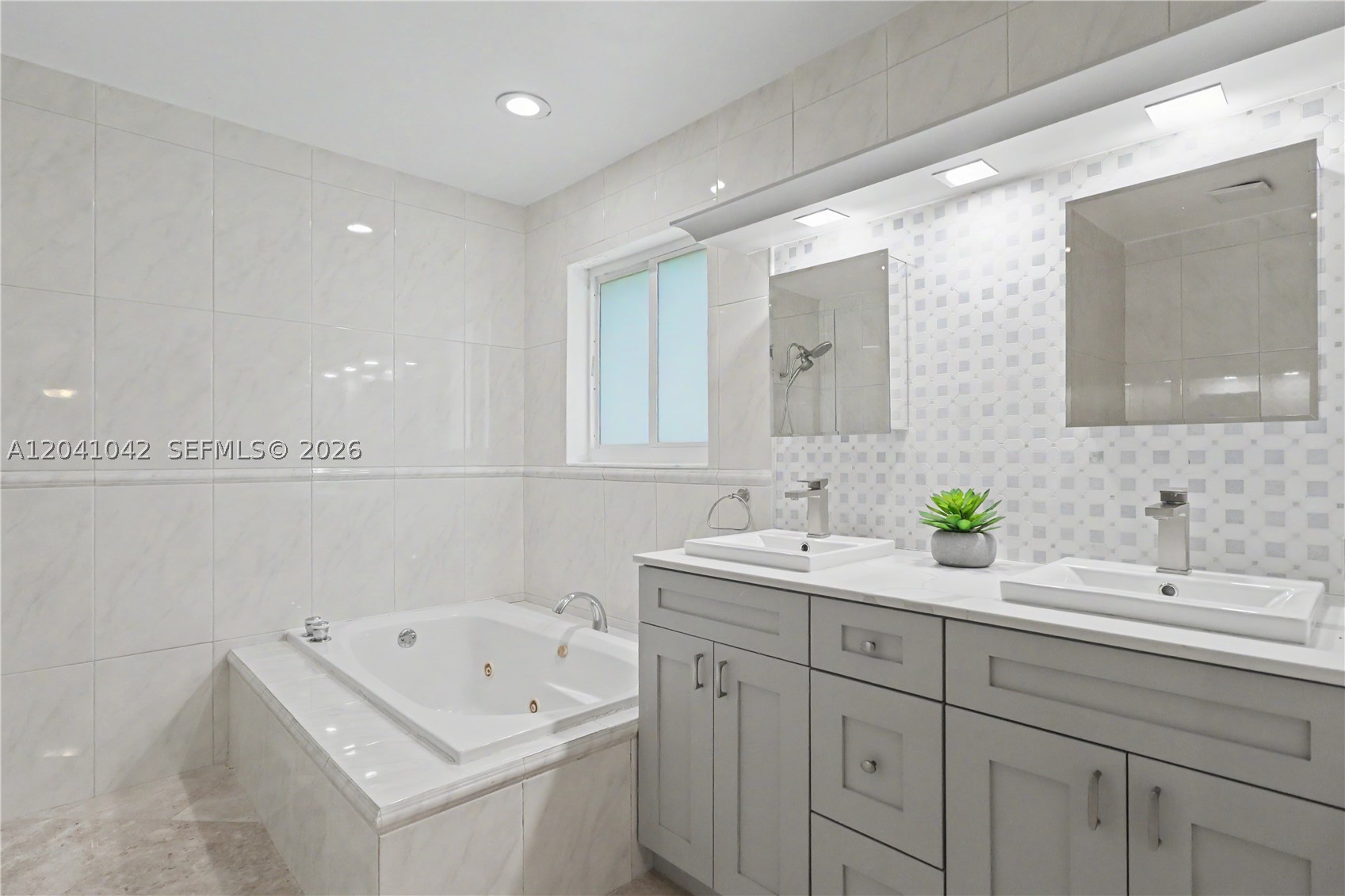 OLD CUTLER ESTATES SEC 4 - Residential