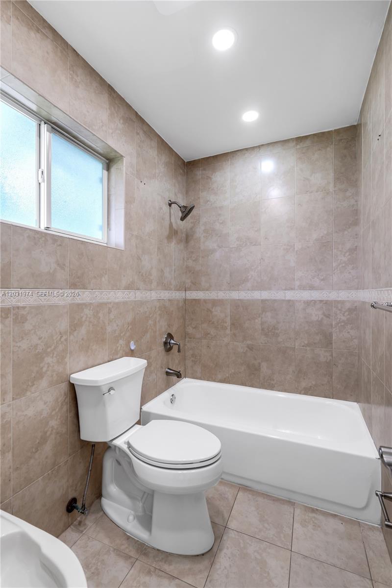 BRIAR BAY URBAN PARK SEC - Residential