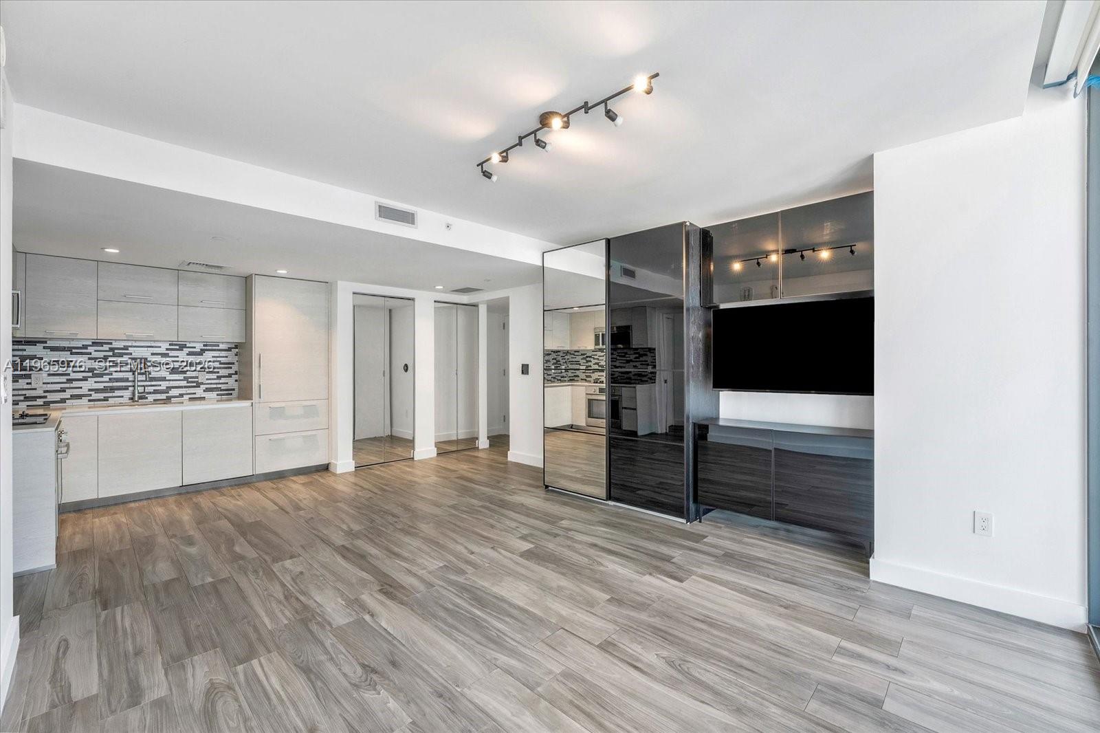 1300 S MIAMI AVENUE CONDO - Residential