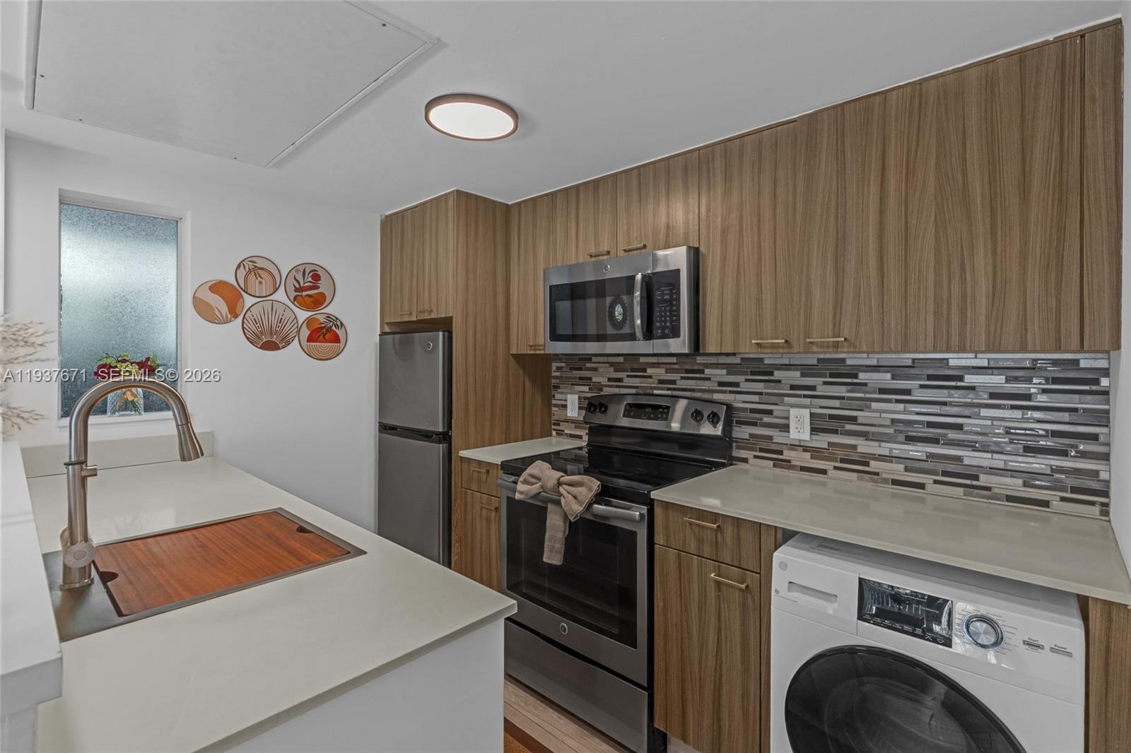740 MERIDIAN CONDO - Residential