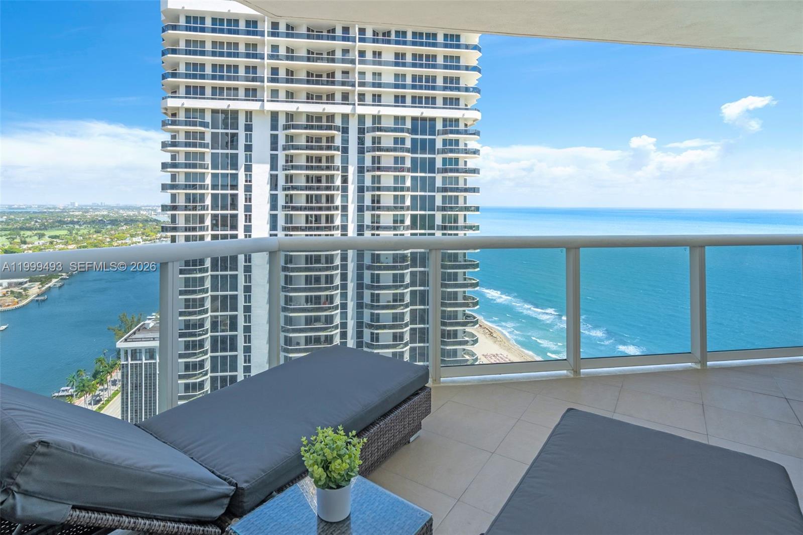 GREEN DIAMOND CONDO - Residential