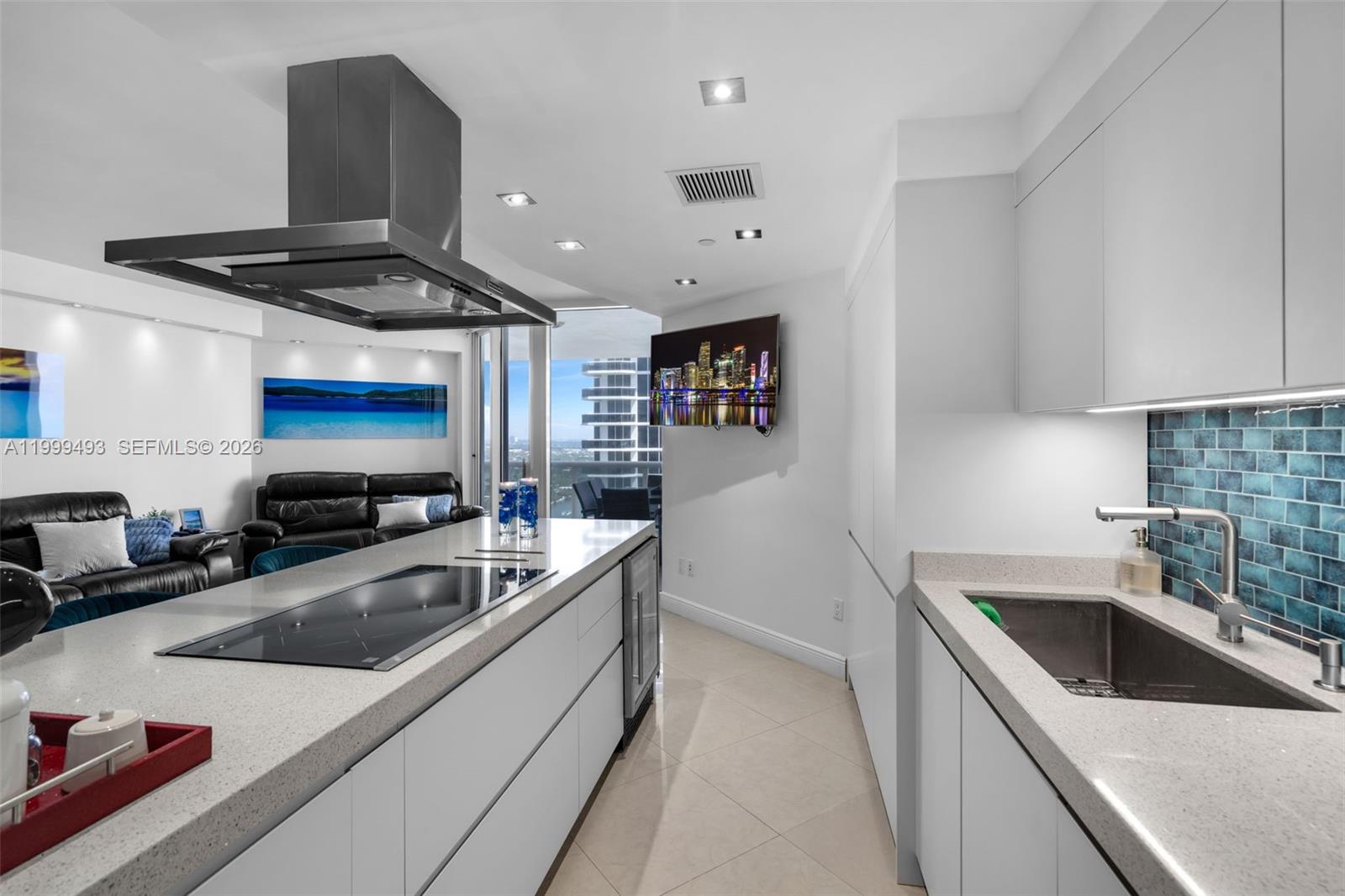GREEN DIAMOND CONDO - Residential