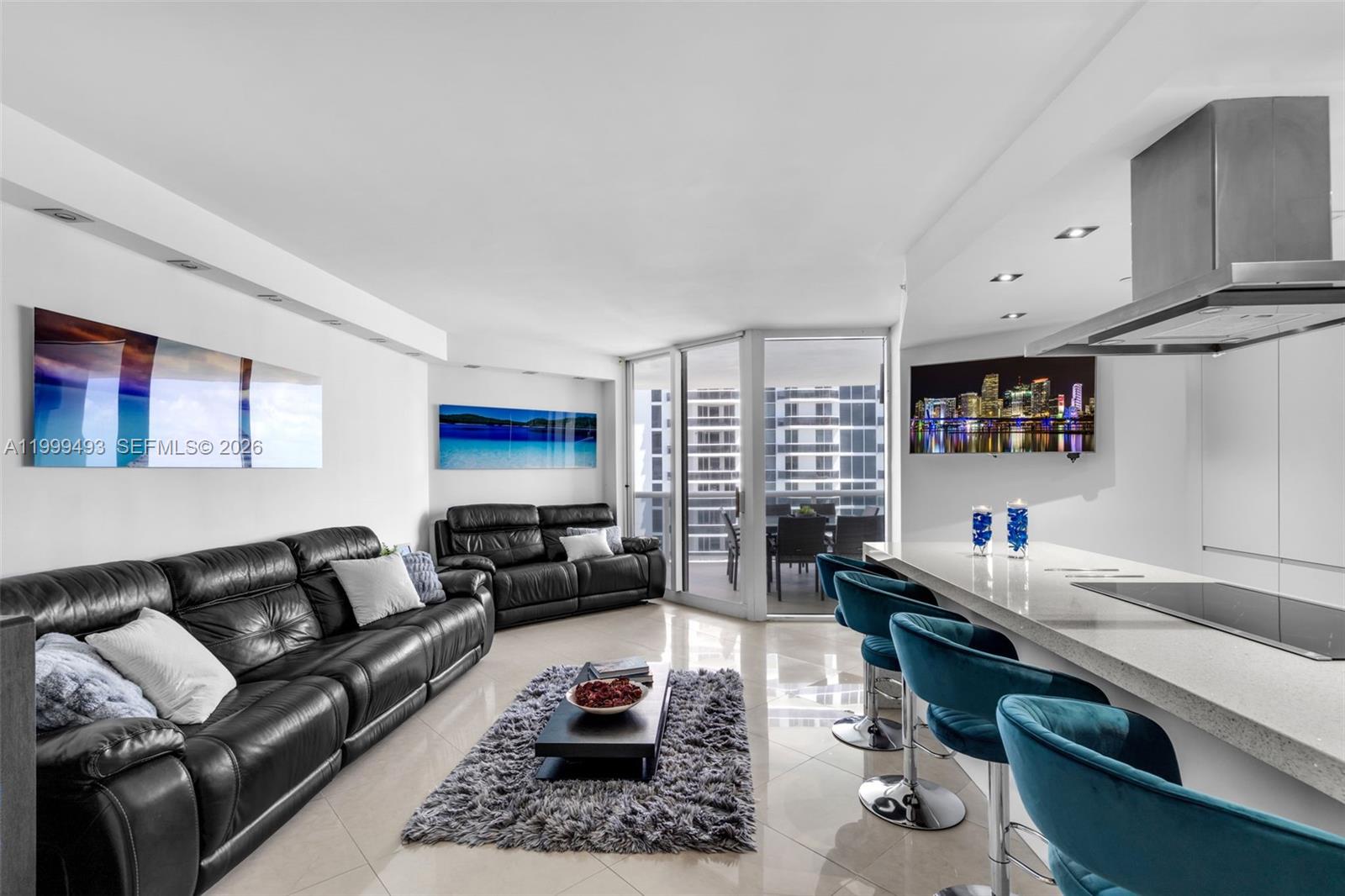 GREEN DIAMOND CONDO - Residential
