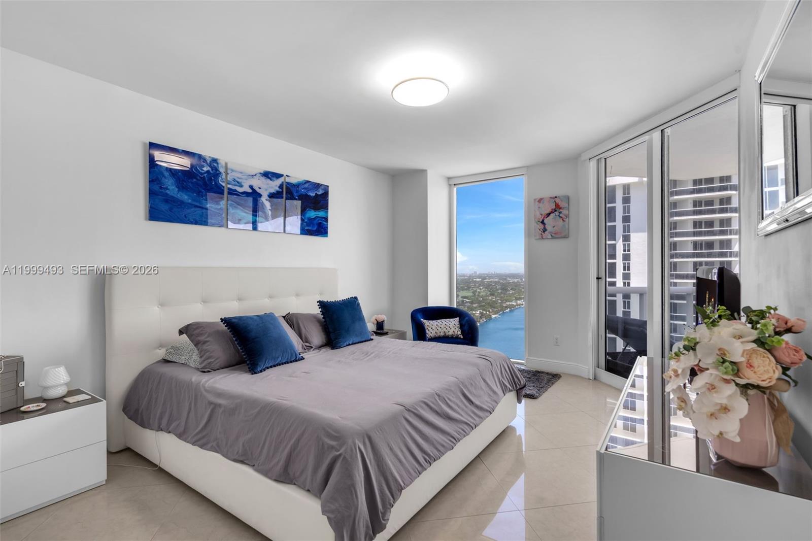 GREEN DIAMOND CONDO - Residential