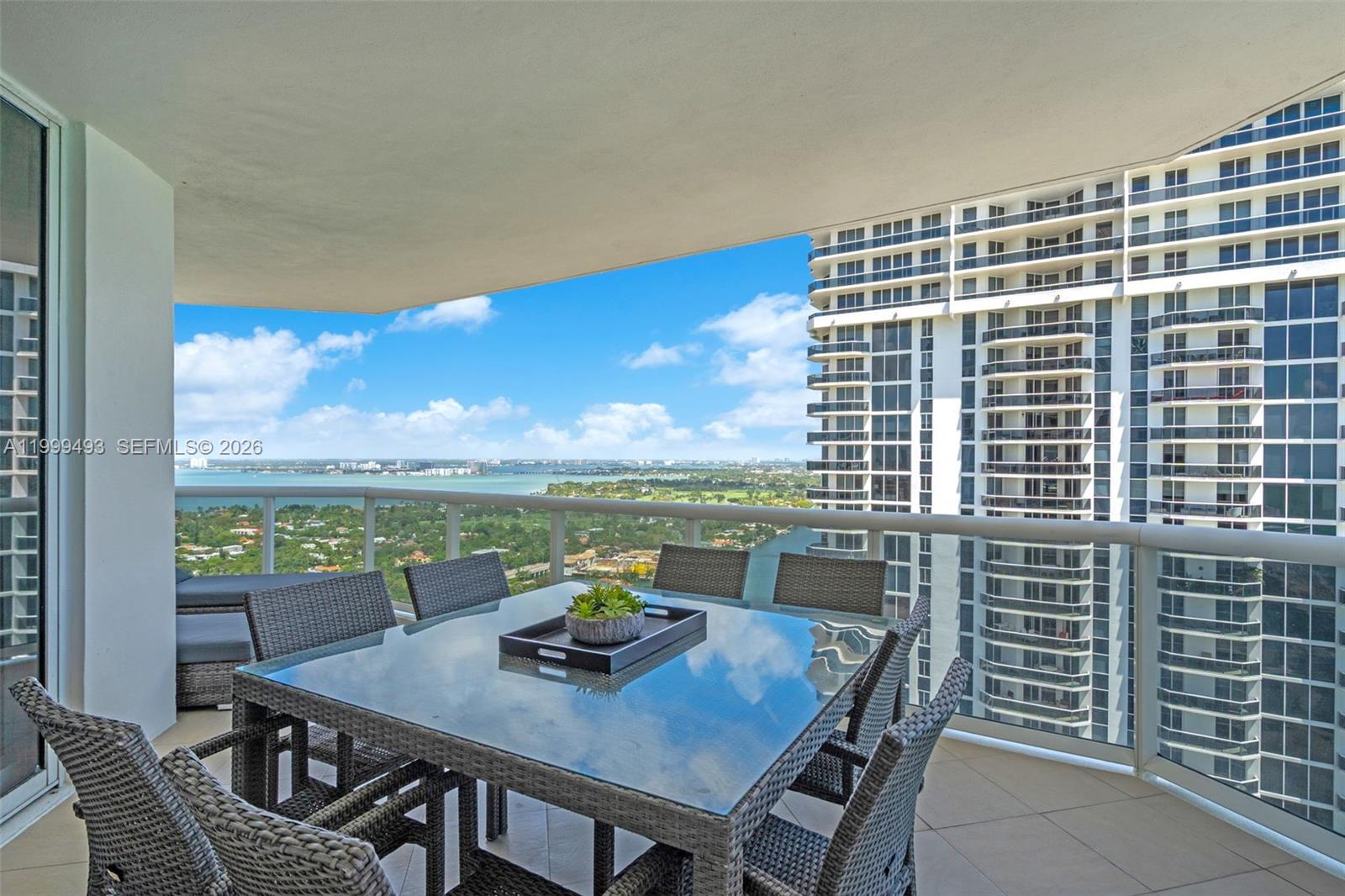 GREEN DIAMOND CONDO - Residential