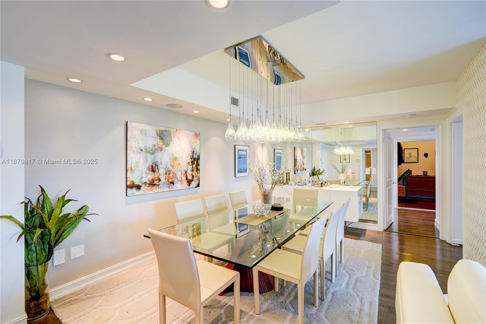 2000 ISL BLVD WILLIAMS IS - Residential
