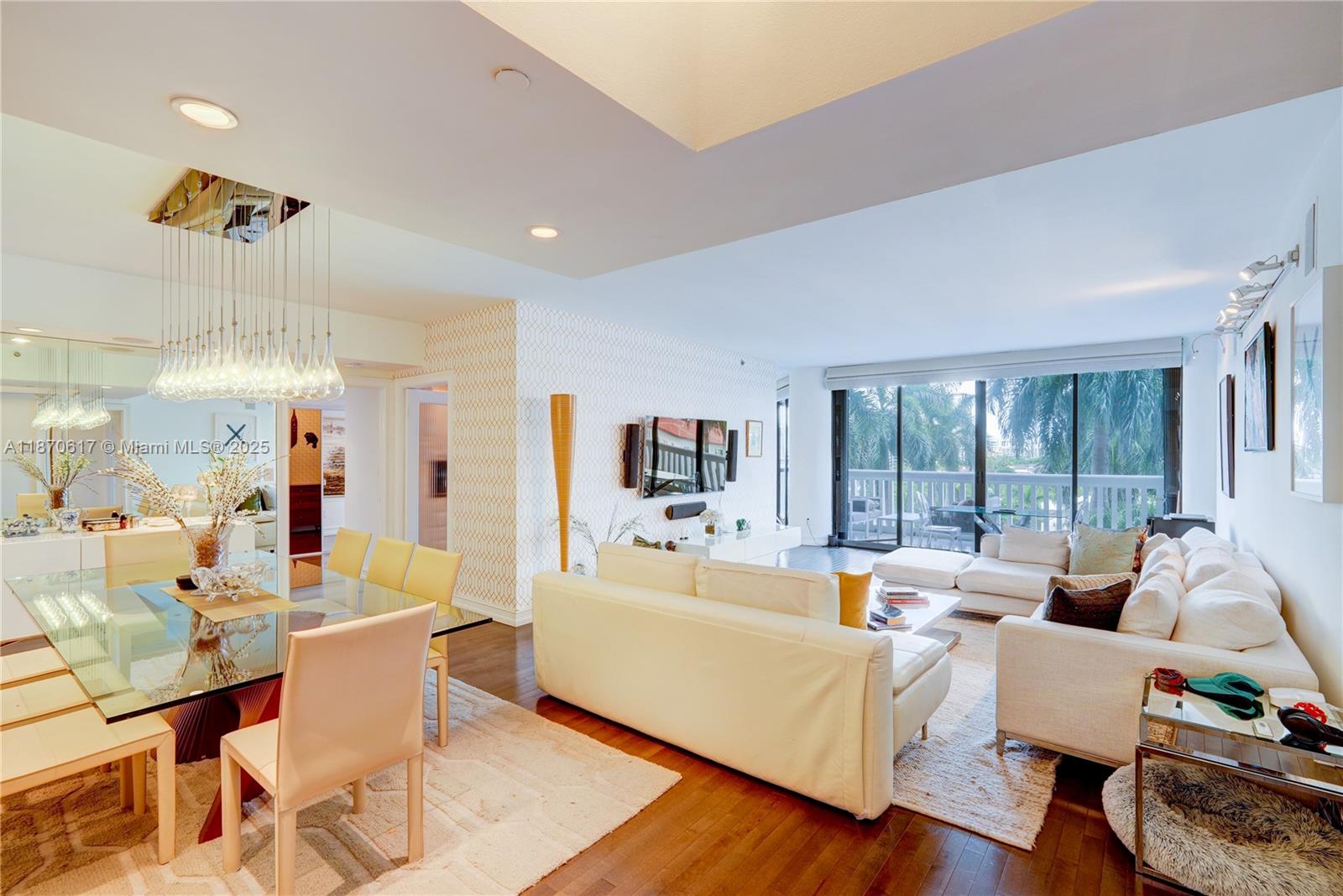 BEAUTIFULLY RENOVATED UNIT IN LUXURIOUS 2000 BUILDING AT WILLIAMS ISLAND.  LARGE 2 BEDROOM, 2 BATH UNIT FEATURING LARGE LIVING ROOM/DINING ROOM, VIEWS OVERLOOKING THE POOL AND MARINA, WOOD FLOORS THROUGHOUT, LARGE WALK IN CLOSETS, GRANITE COUNTERS IN KITCHEN, WASHER/DRYER IN UNIT. BUILDING FEATURES PRIVATE GYM, MOVIE THEATER, SOCIAL ROOMS, GAME ROOM, DAILY COFFEE SERVICE. LIVE IN PRESTIGIOUS WILLIAMS ISLAND WITH FULL AMENITIES:  14 TENNIS COURTS, 4 PICKLE BALL COURTS, 2 PADEL COURTS, 3 RESTAURANTS, STATE OF THE ART SPA, MARINA, WALK/JOG PATH, KIDS PLAYGROUND, BASKETBALL COURT, SOCCER FIELD, PUTTING GREEN, COURTESY BUS, PLUS GOURMET SUNDRY COFFEE/GELATO SHOP, AND SO MUCH MORE....