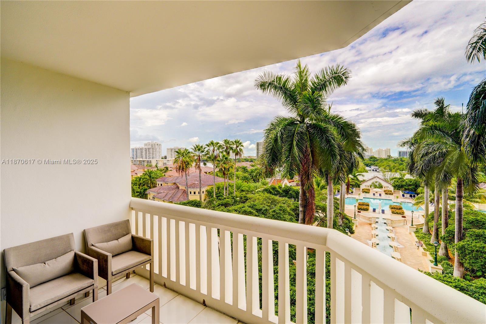 2000 ISL BLVD WILLIAMS IS - Residential