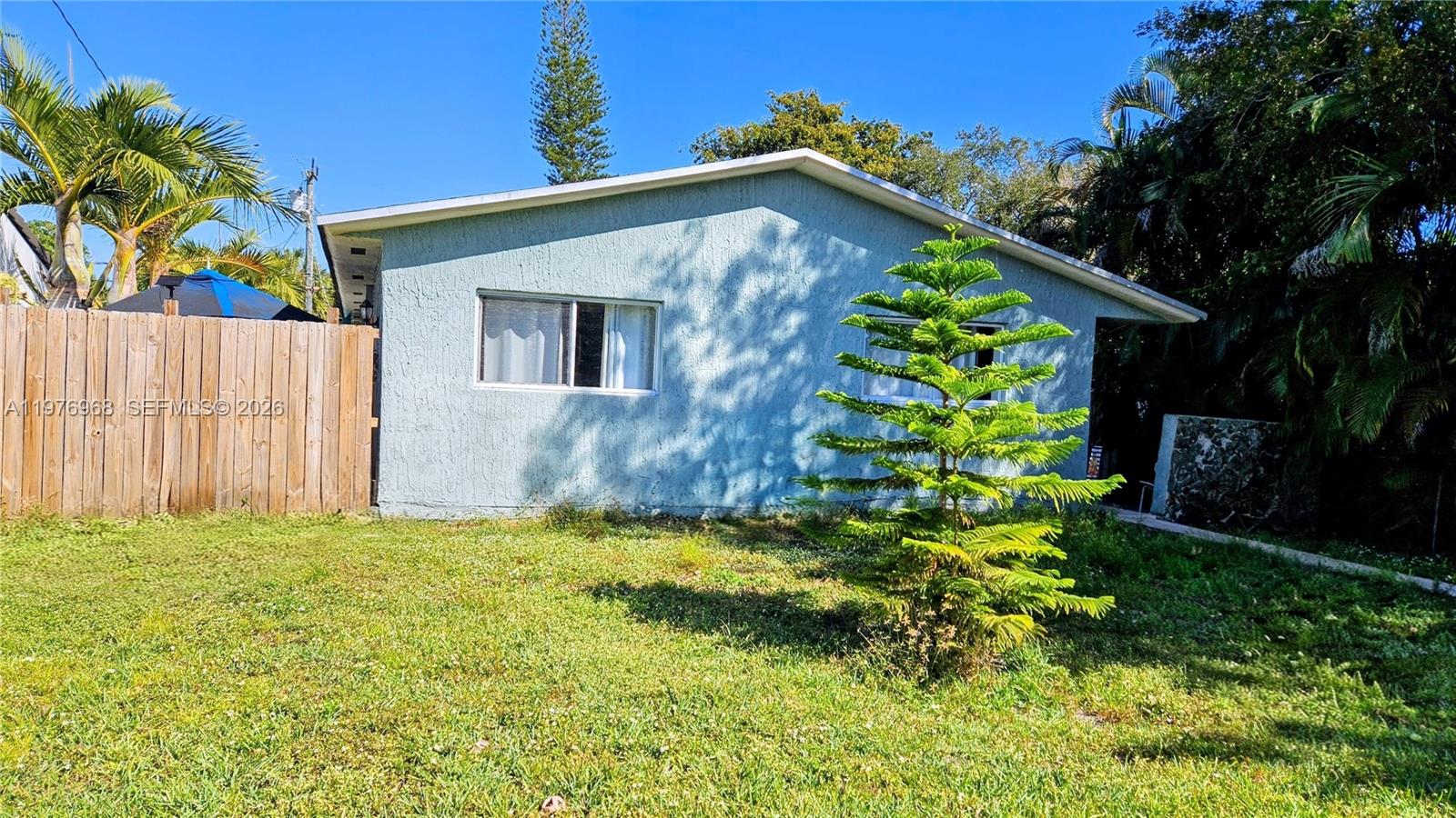 HOLLYWOOD PARK - Residential Income