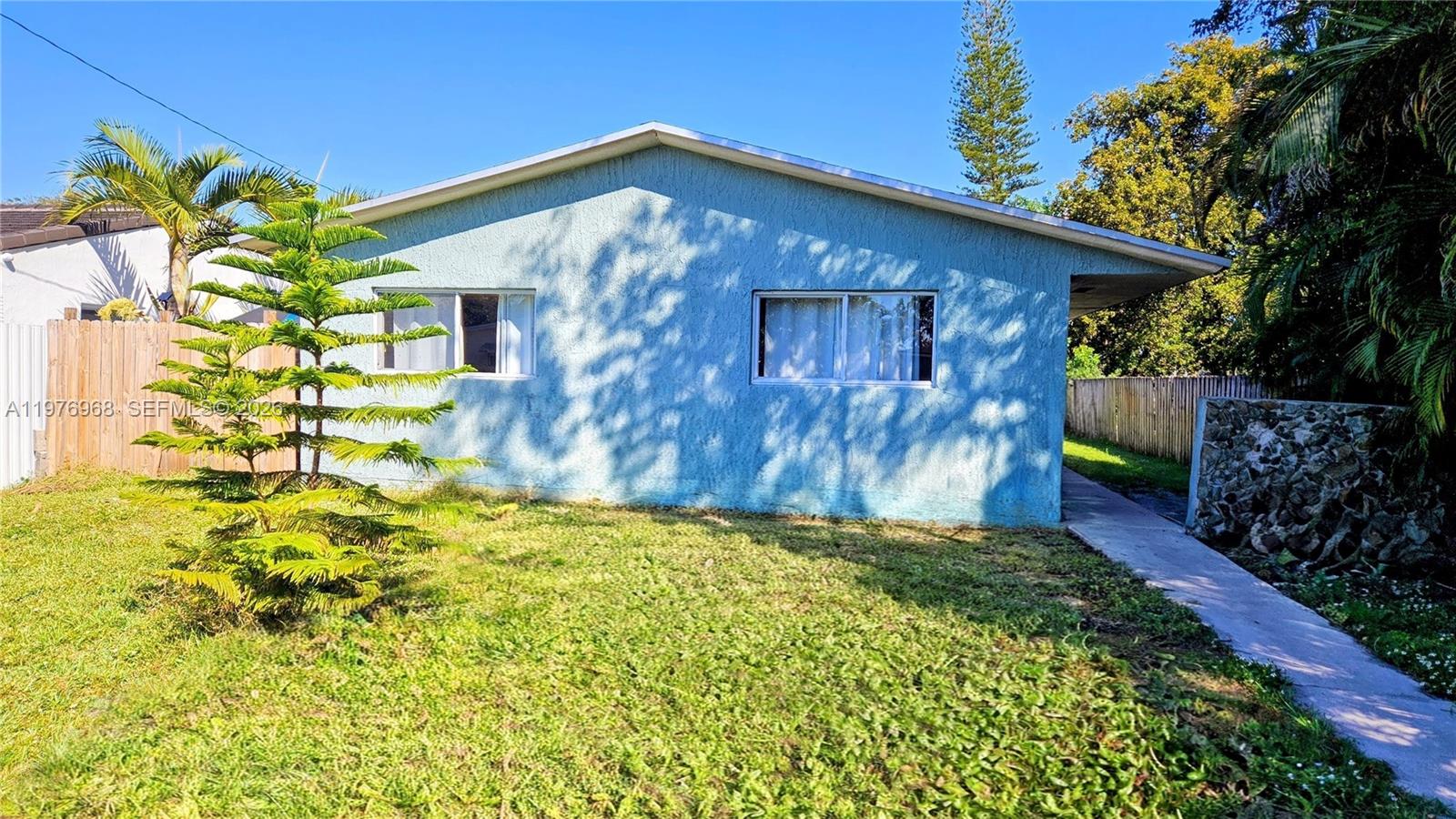 HOLLYWOOD PARK - Residential Income