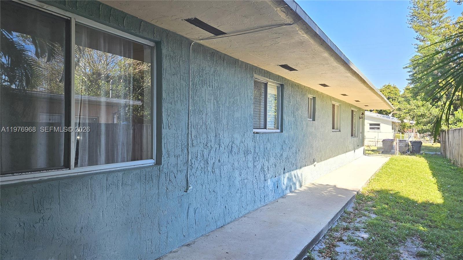 HOLLYWOOD PARK - Residential Income