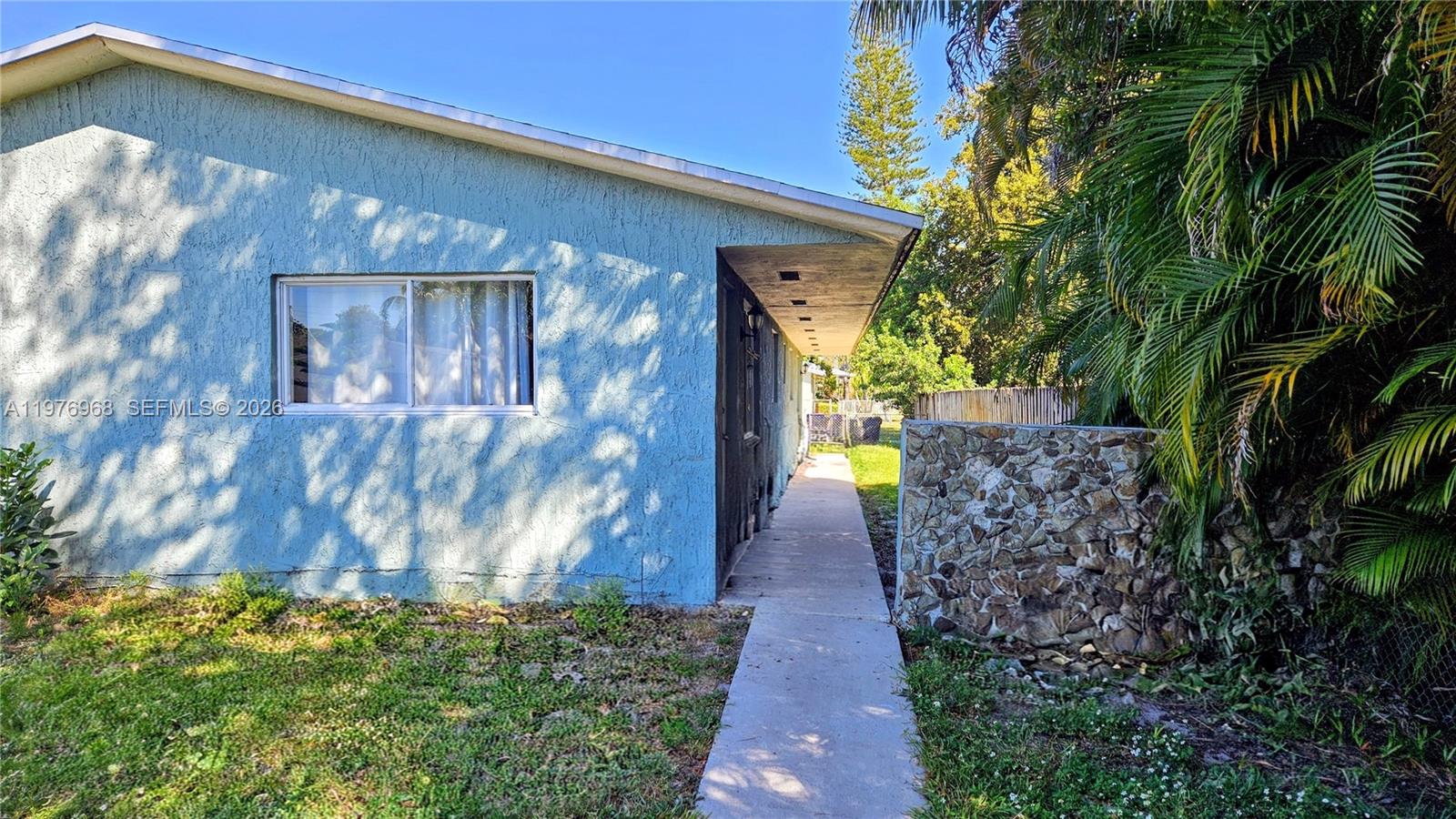 HOLLYWOOD PARK - Residential Income