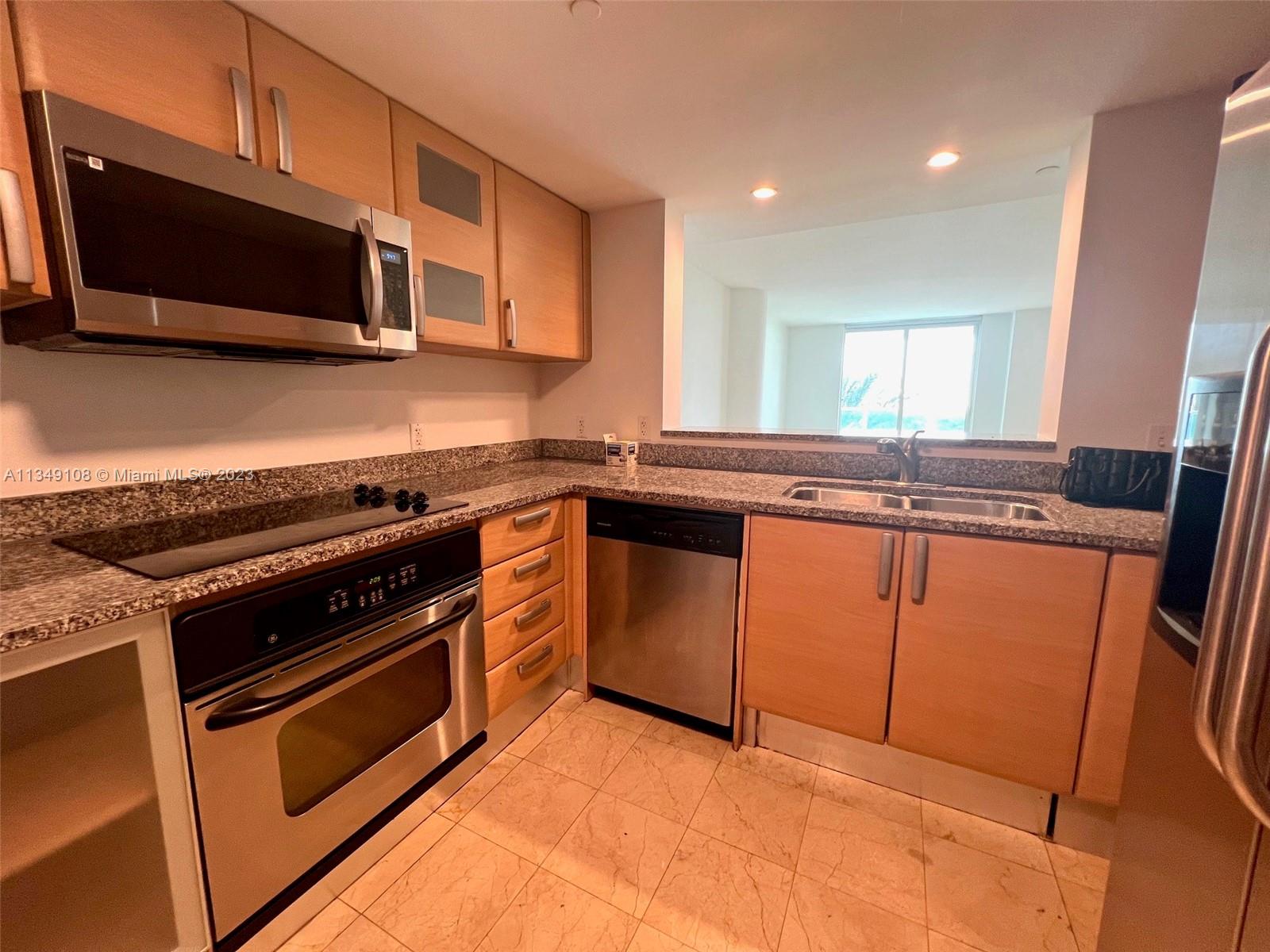 Skyline On Brickell Condo - Residential Lease
