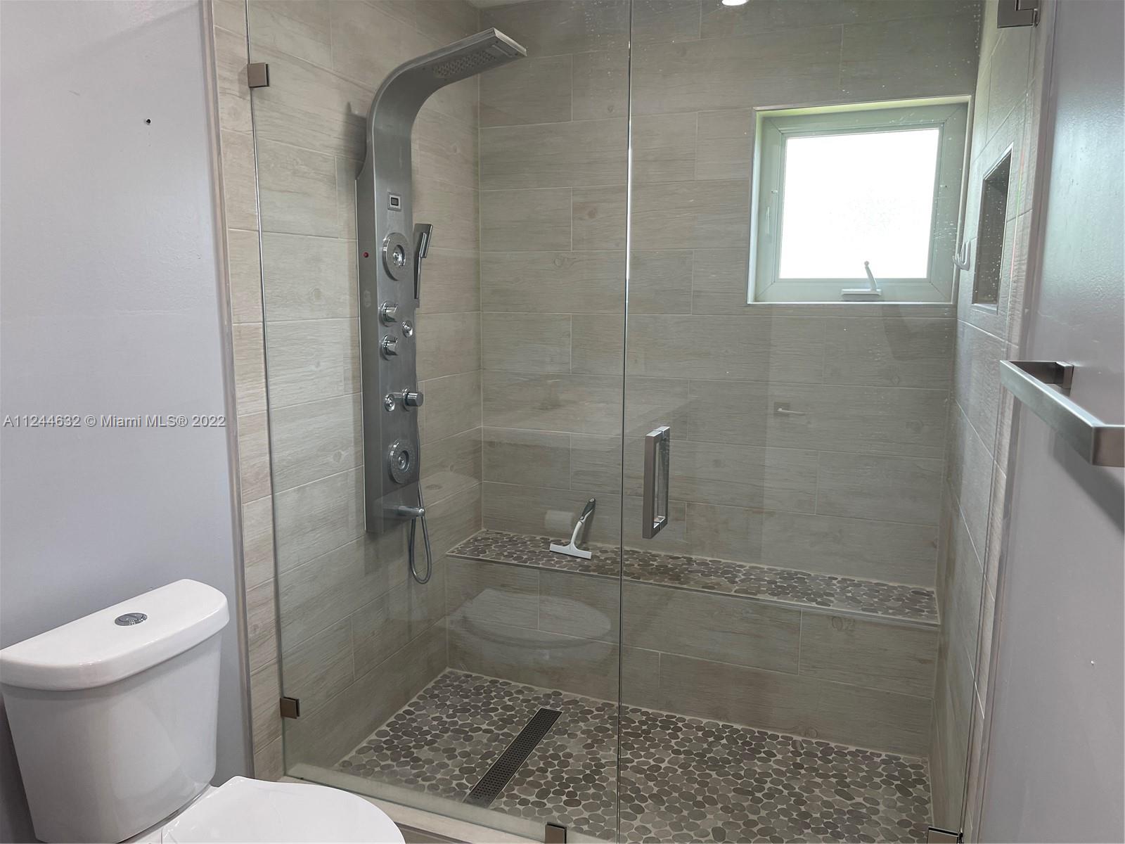 SOUTHERN ESTS 6TH ADDN - Residential Lease