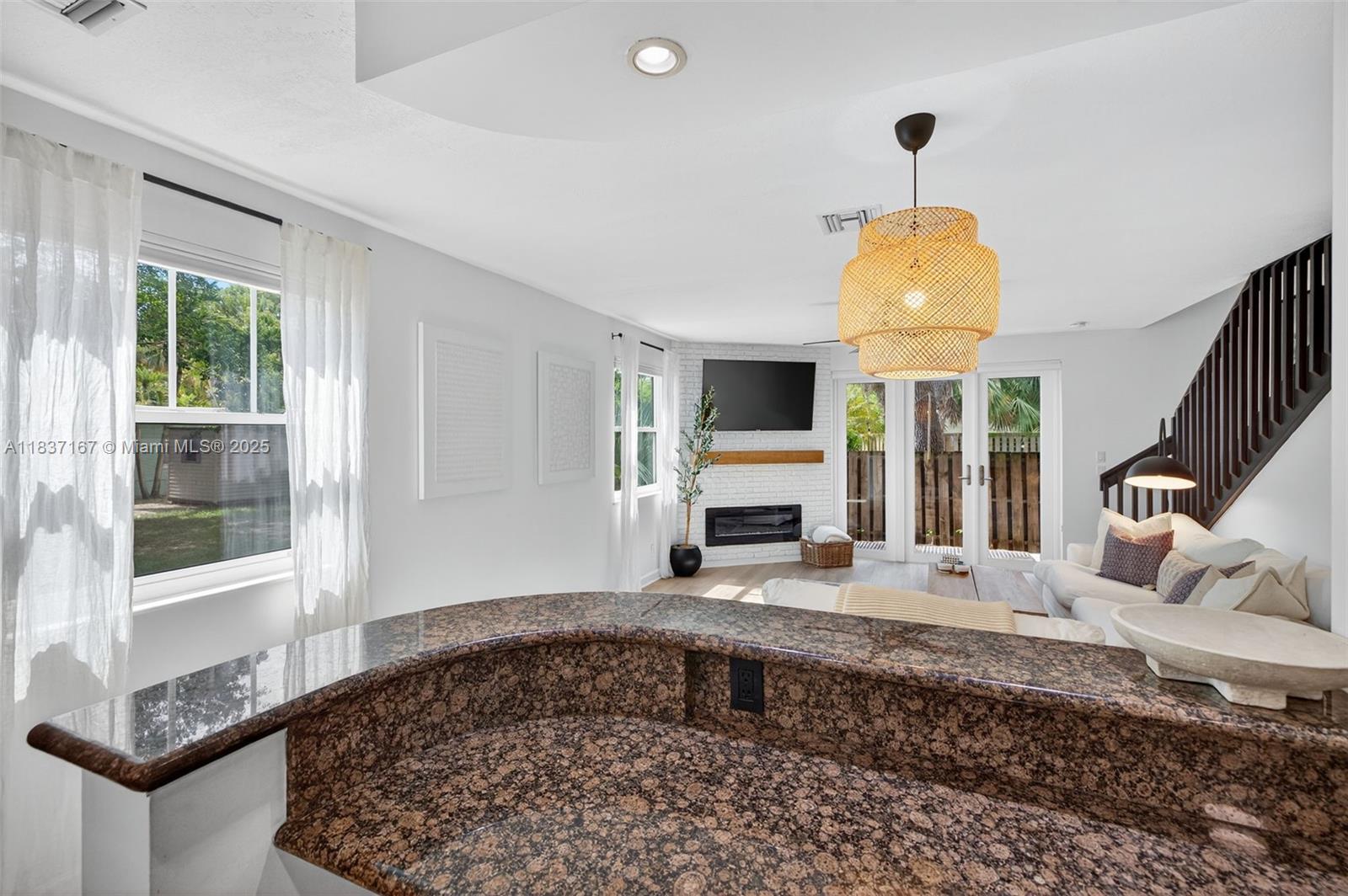 WAVERLY PLACE - Residential Lease