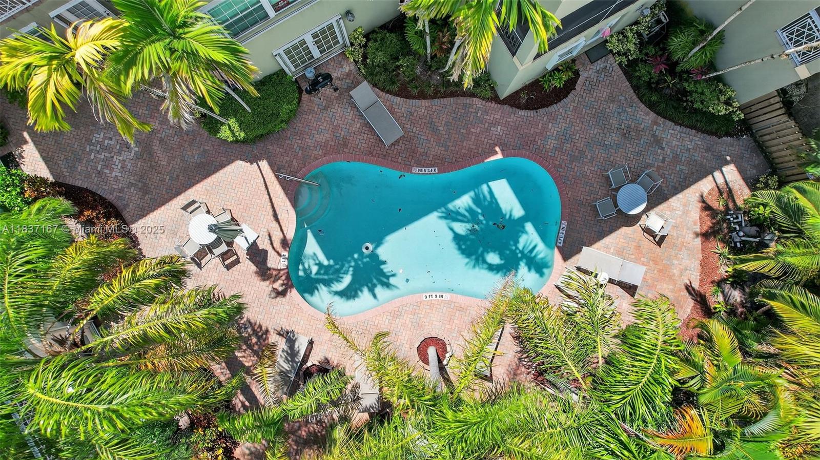 WAVERLY PLACE - Residential Lease