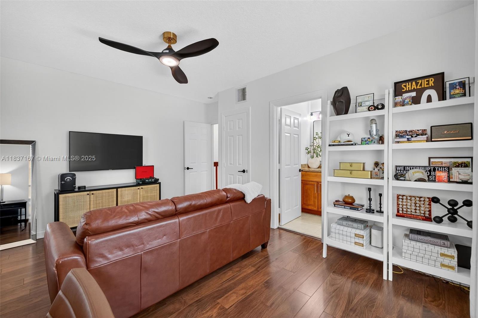 WAVERLY PLACE - Residential Lease