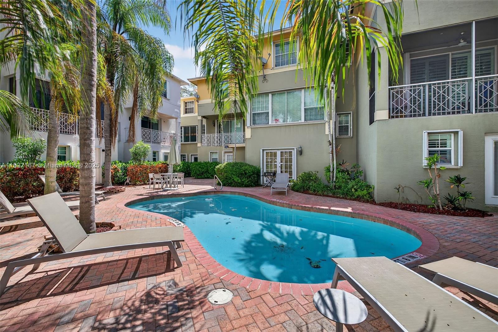 WAVERLY PLACE - Residential Lease