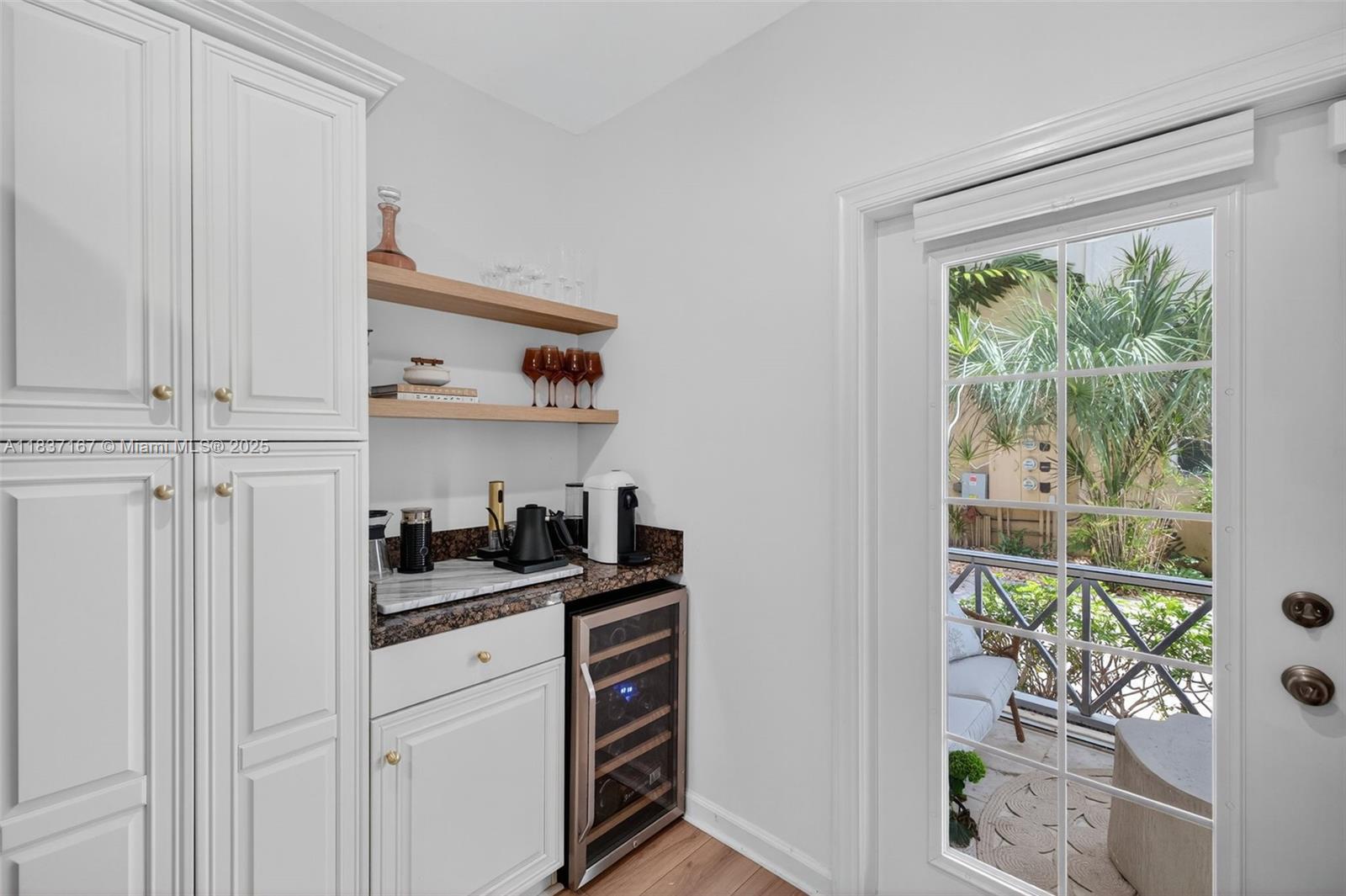 WAVERLY PLACE - Residential Lease
