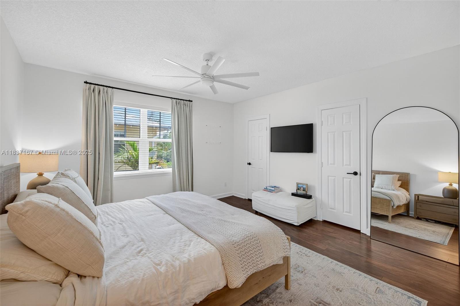 WAVERLY PLACE - Residential Lease