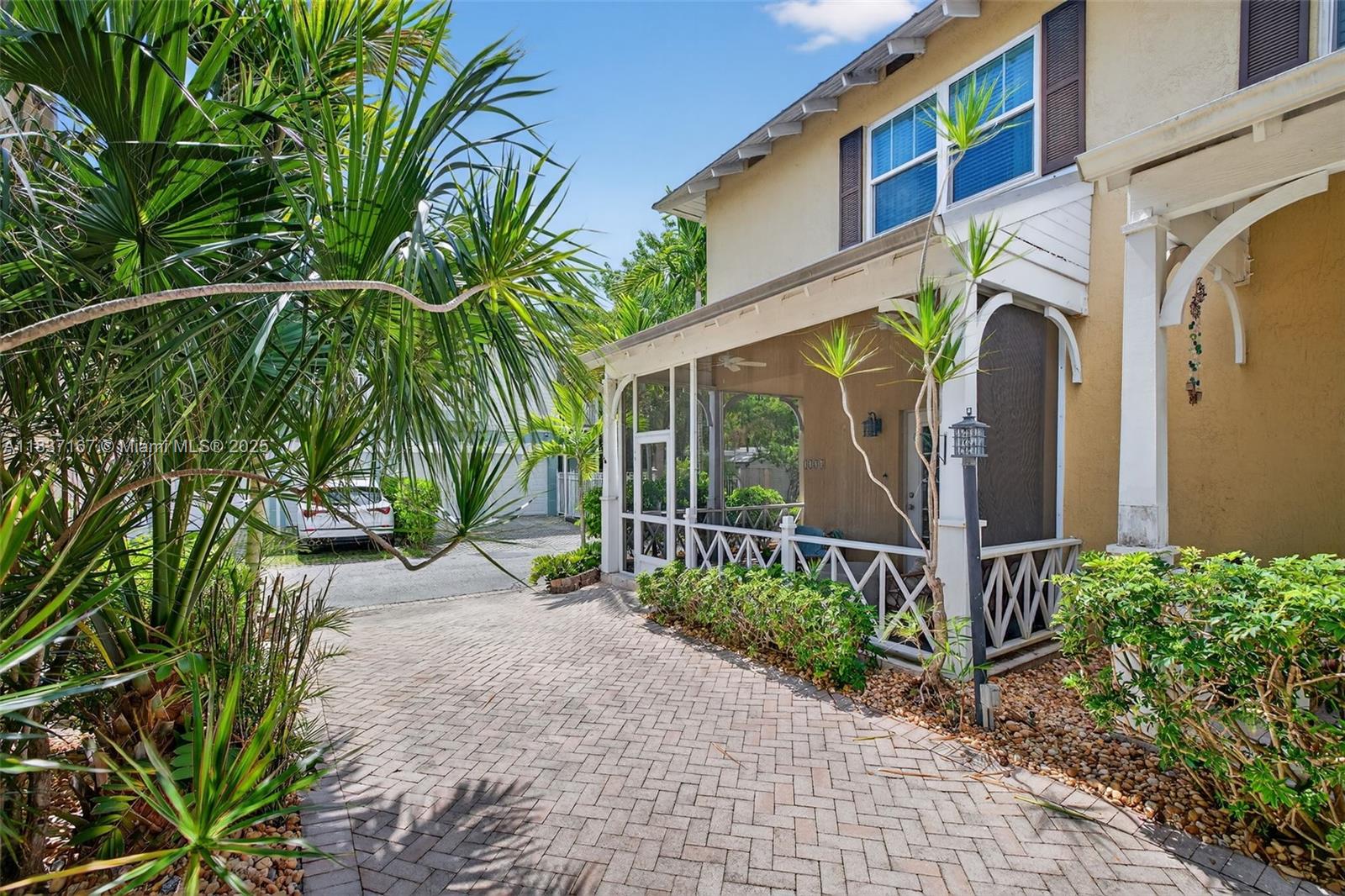 WAVERLY PLACE - Residential Lease