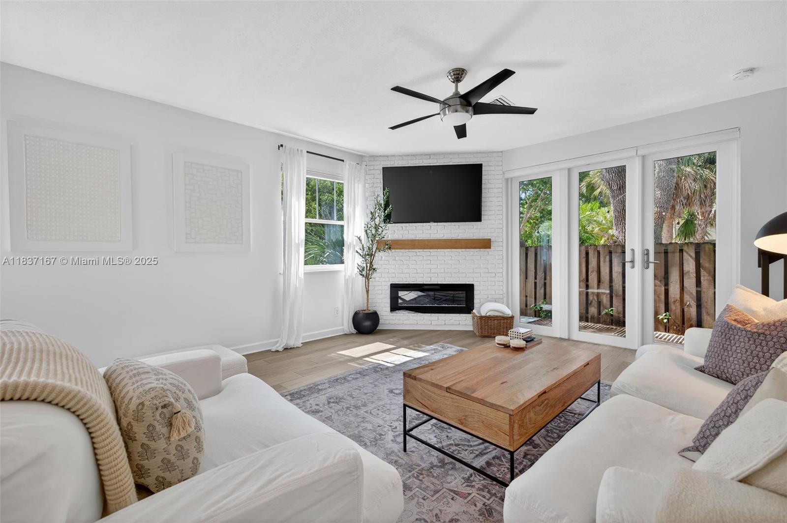 WAVERLY PLACE - Residential Lease