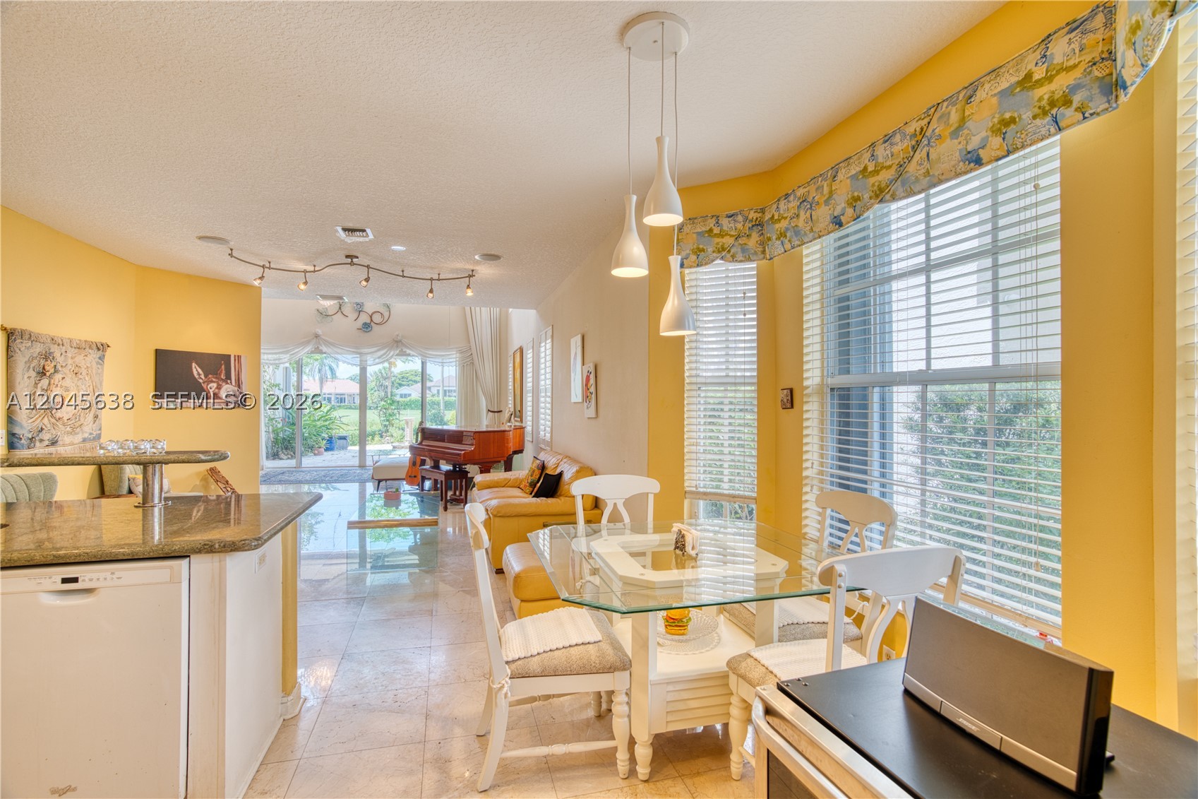 GENERAL POINTE - Residential