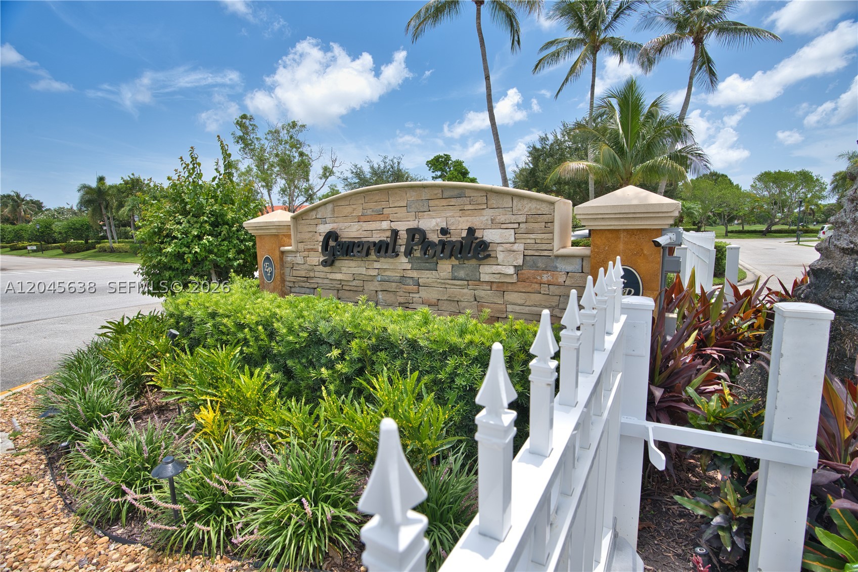 GENERAL POINTE - Residential