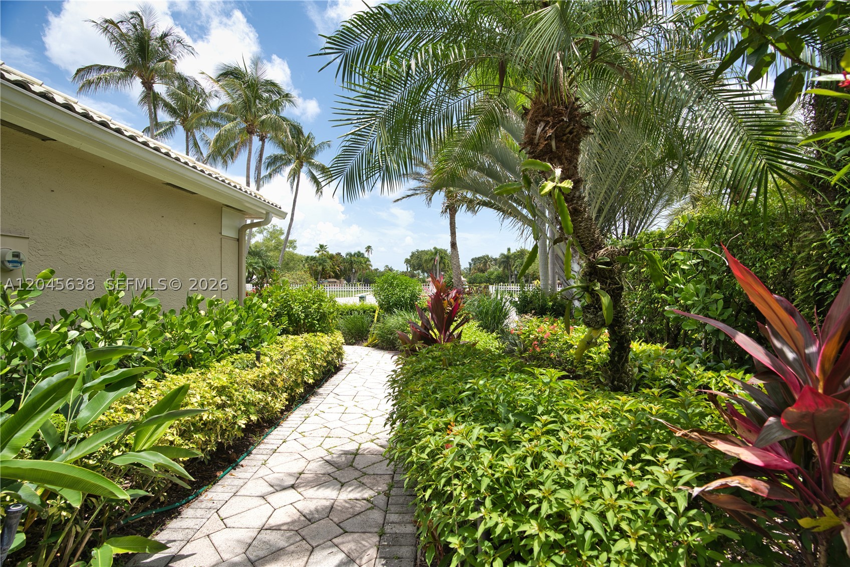 GENERAL POINTE - Residential