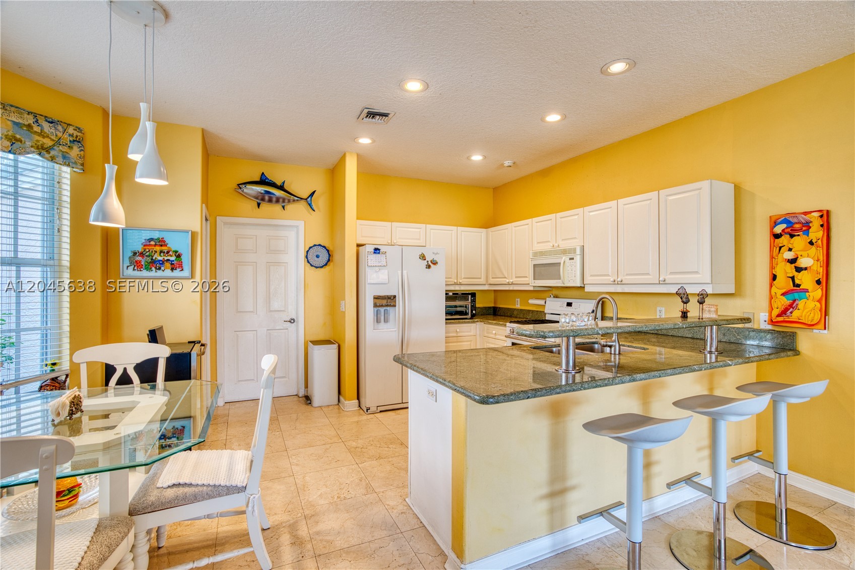 GENERAL POINTE - Residential