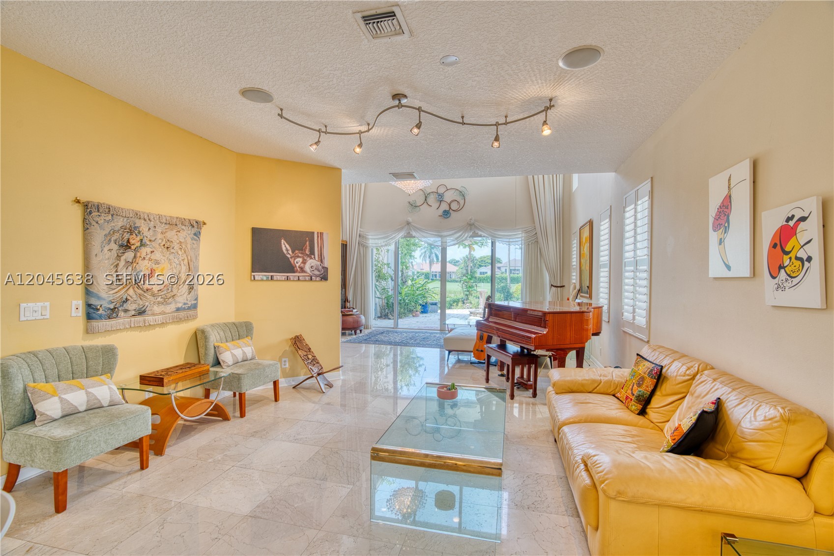 GENERAL POINTE - Residential