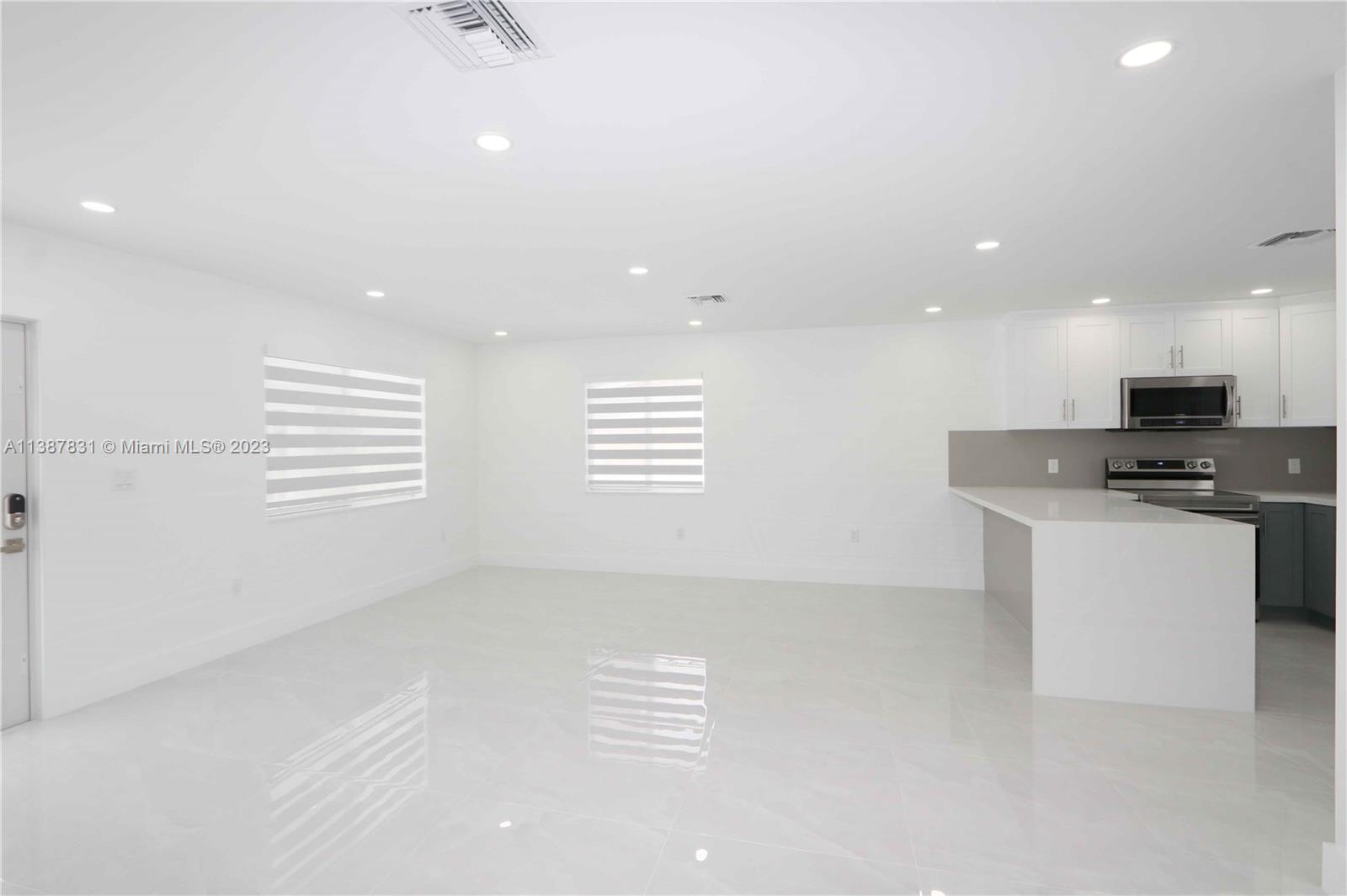 LINCOLN CITY SEC A - Residential Lease