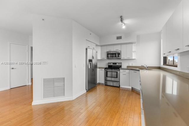 THE WAVERLY AT SOUTH BEAC - Residential Lease