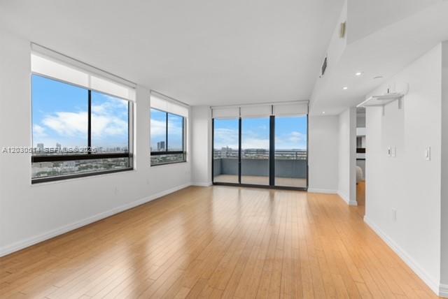 THE WAVERLY AT SOUTH BEAC - Residential Lease