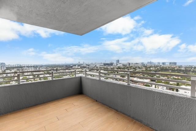 THE WAVERLY AT SOUTH BEAC - Residential Lease