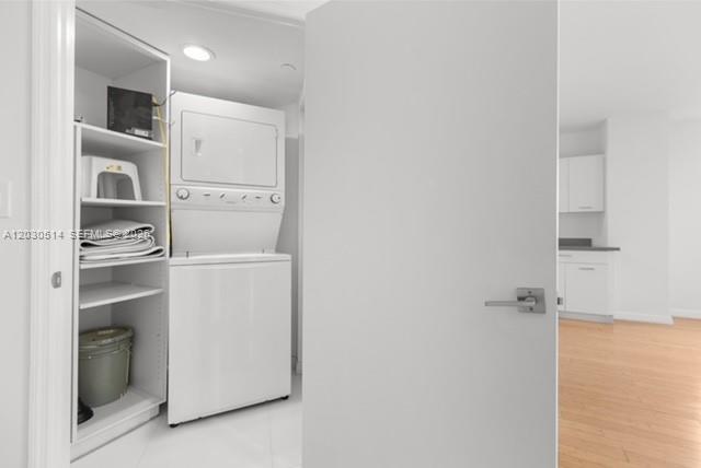 THE WAVERLY AT SOUTH BEAC - Residential Lease