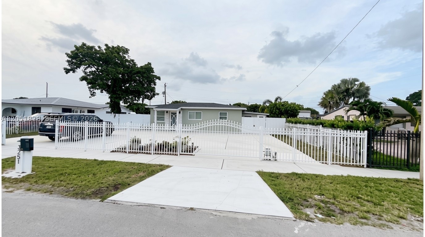 MYRTLE GROVE 1ST ADDN - Residential